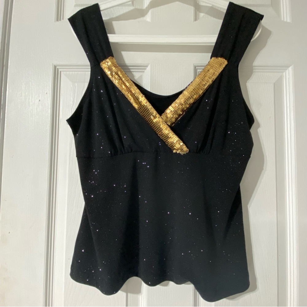 J K L A California Women’s Sleeveless Sparkle Black & Gold top size XL